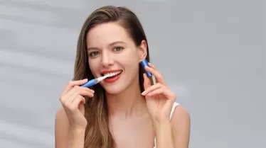 Materiais de tiras de clareamento sustentável: inovações ecológicas em cuidados bucais